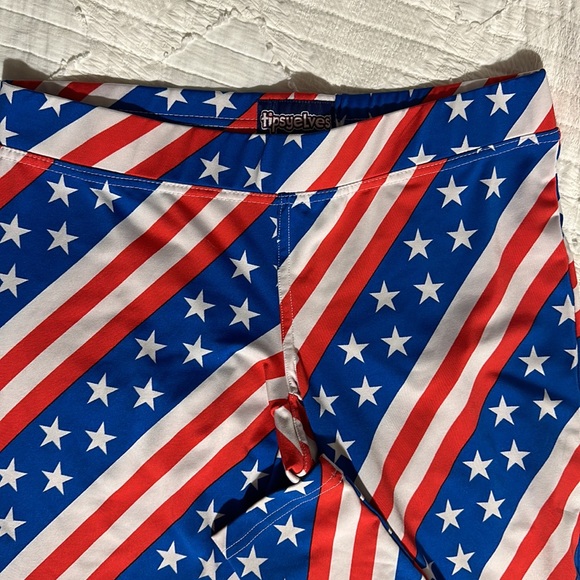 Tipsy elves size M red white blue flag leggings - Picture 4 of 4